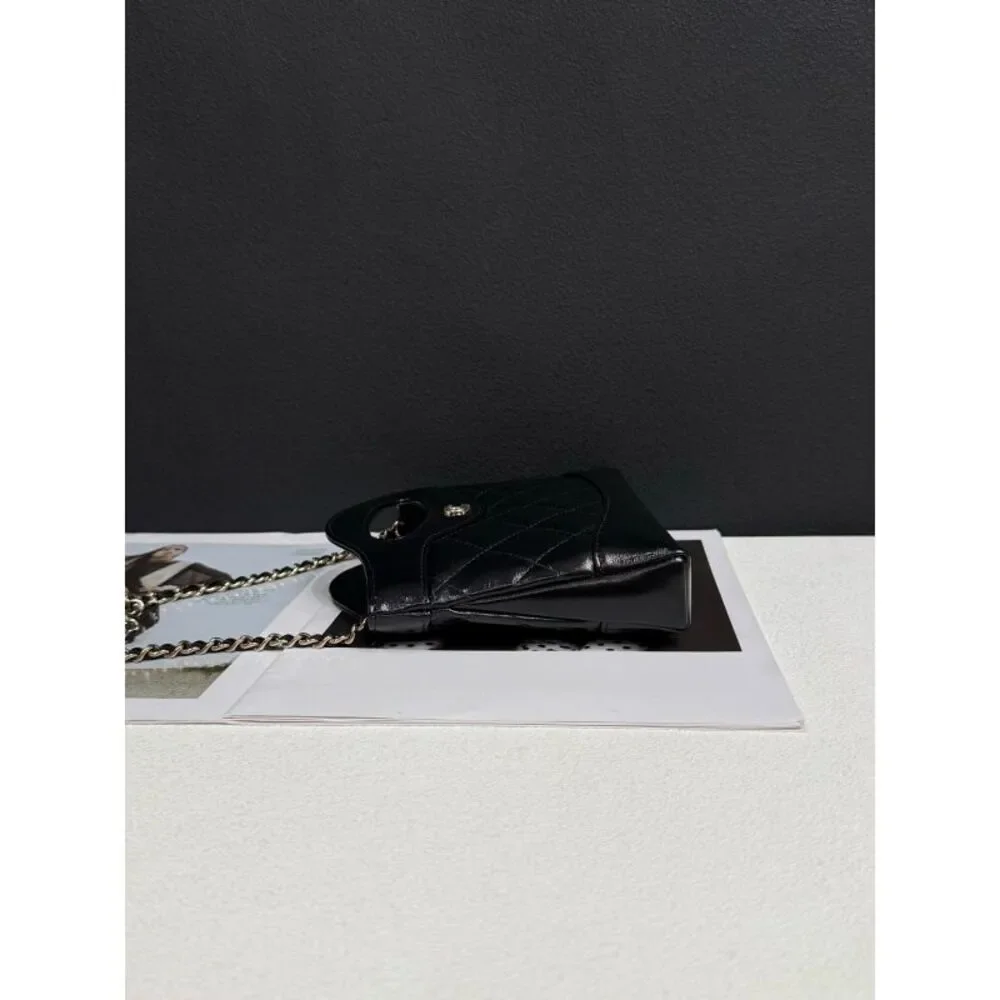 Chanel Women Pre-Loved Bag Brand New Condition